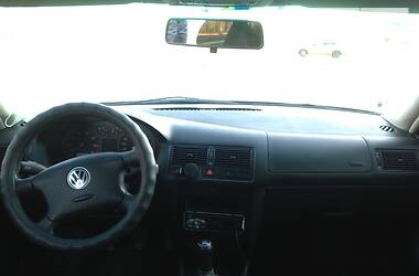 Універсал Volkswagen Golf 2001 в 