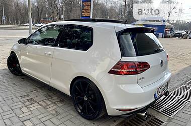 Хетчбек Volkswagen Golf 2014 в  фото 7 Хетчбек Volkswagen Golf 2014 в
