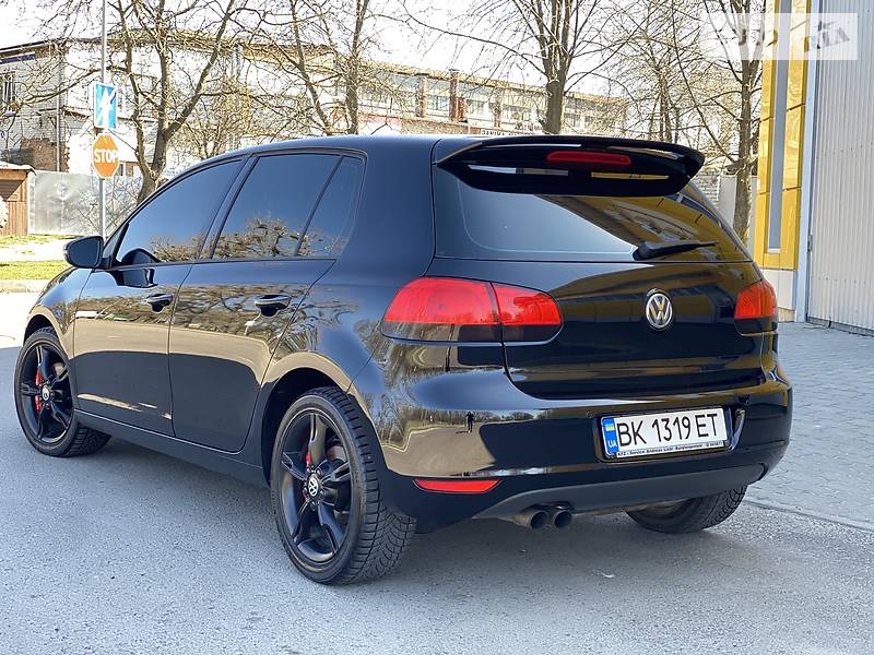 Хетчбек Volkswagen Golf 2009 в Рівному