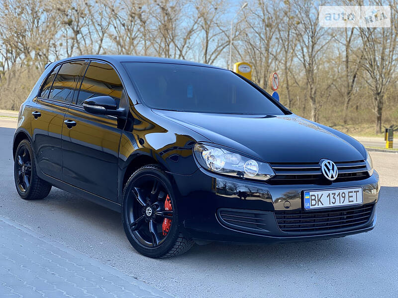 Хетчбек Volkswagen Golf 2009 в Рівному