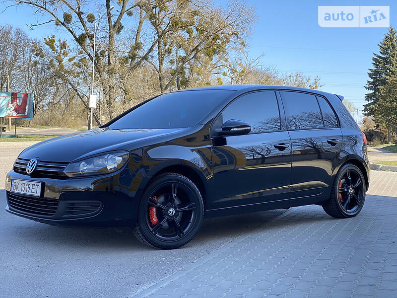 Хетчбек Volkswagen Golf 2009 в Рівному