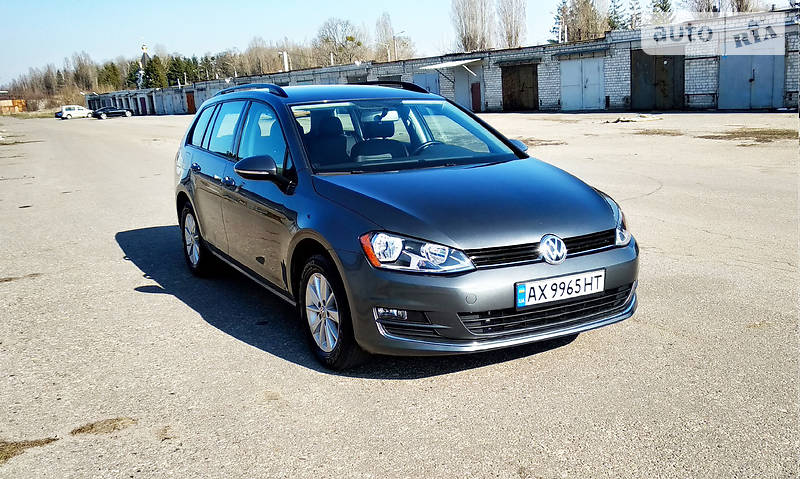 Універсал Volkswagen Golf 2015 в 
