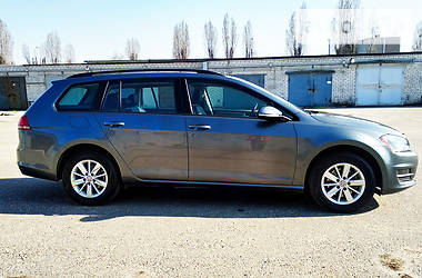 Універсал Volkswagen Golf 2015 в 