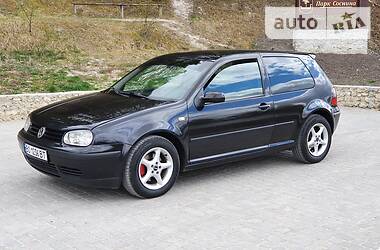 Хетчбек Volkswagen Golf 1999 в 