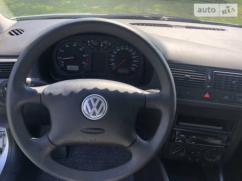 Універсал Volkswagen Golf 2000 в Бучачі