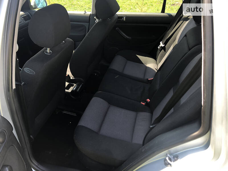 Універсал Volkswagen Golf 2000 в Бучачі