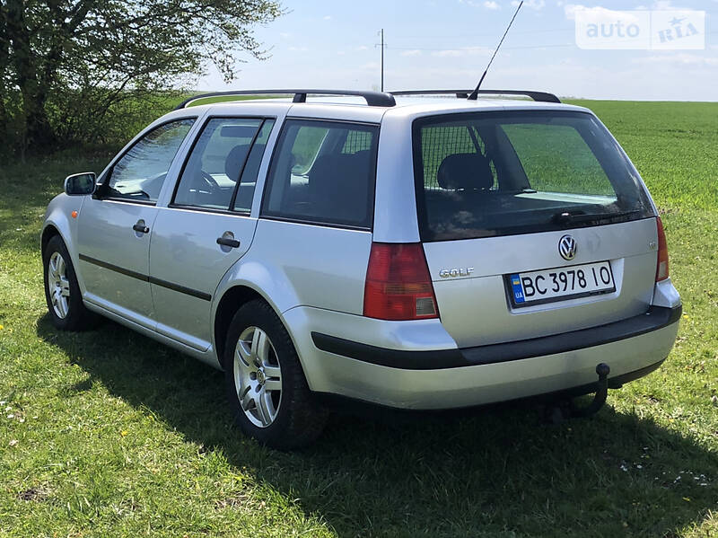 Універсал Volkswagen Golf 2000 в Бучачі