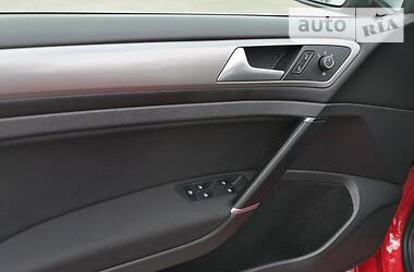Універсал Volkswagen Golf 2015 в 