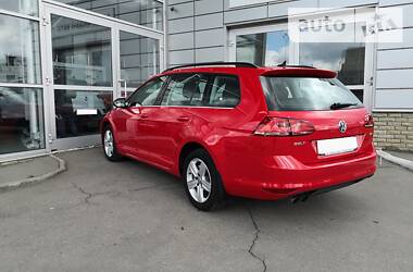 Універсал Volkswagen Golf 2015 в 