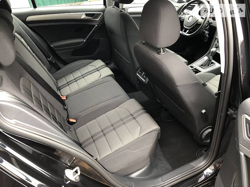 Универсал Volkswagen Golf 2017 в Киеве