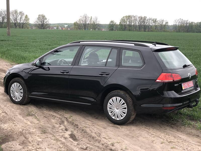 Универсал Volkswagen Golf 2017 в Киеве