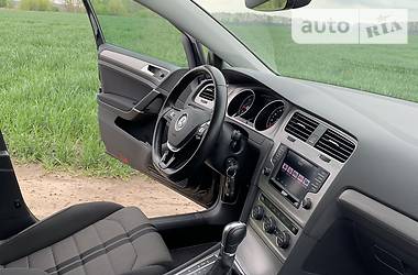 Універсал Volkswagen Golf 2017 в 