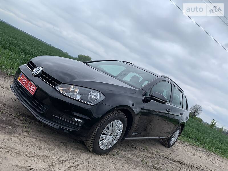 Универсал Volkswagen Golf 2017 в Киеве