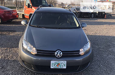 Універсал Volkswagen Golf 2014 в 