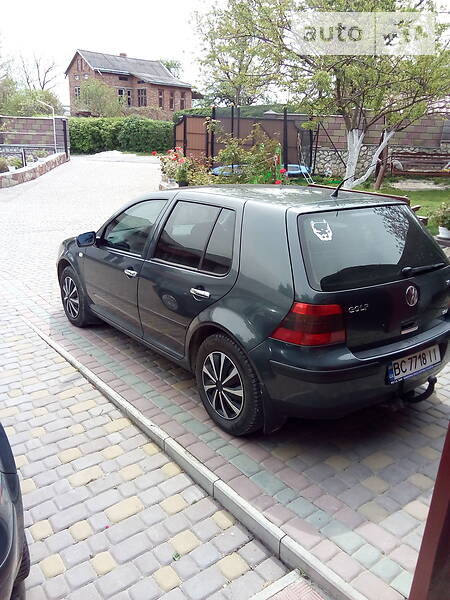 Хетчбек Volkswagen Golf 2000 в Підволочиську