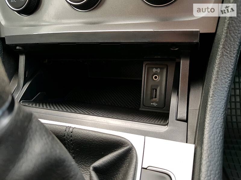 Універсал Volkswagen Golf 2014 в Луцьку