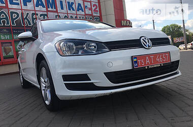 Универсал Volkswagen Golf 2015 в Ровно