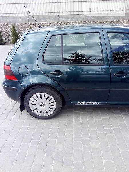 Хетчбек Volkswagen Golf 2000 в Підволочиську