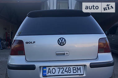 Седан Volkswagen Golf 1998 в Мукачево