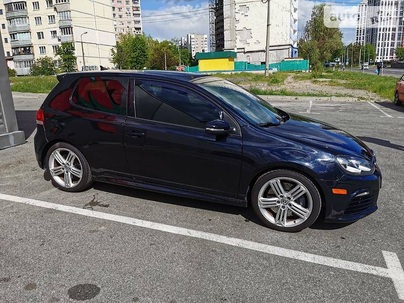 Хетчбек Volkswagen Golf 2011 в Києві