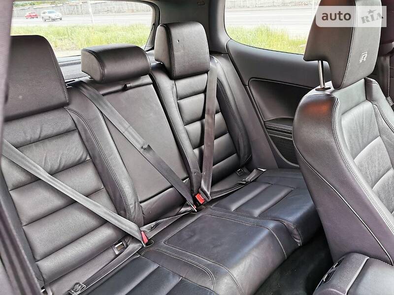 Хетчбек Volkswagen Golf 2011 в Києві