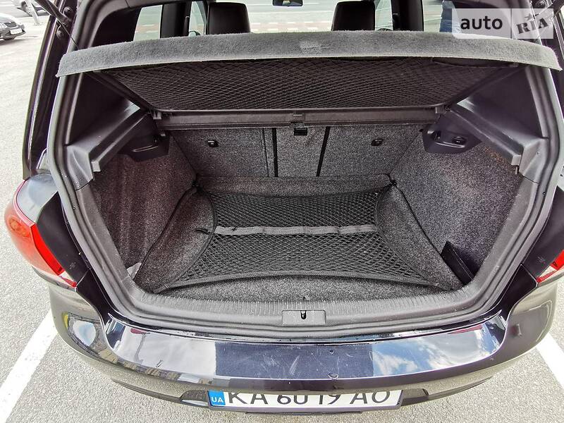 Хетчбек Volkswagen Golf 2011 в Києві