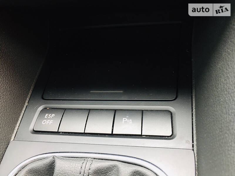 Хетчбек Volkswagen Golf 2009 в Звягелі