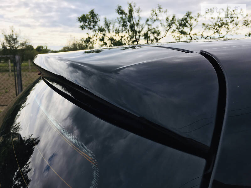 Хетчбек Volkswagen Golf 2009 в Звягелі