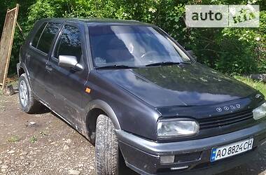 Хэтчбек Volkswagen Golf 1993 в Перечине