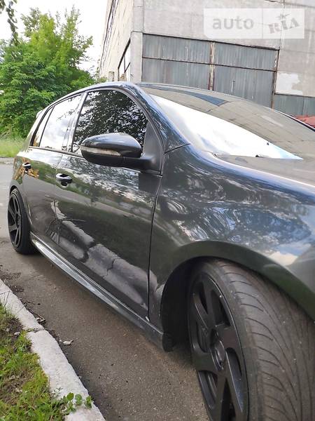 Хетчбек Volkswagen Golf 2012 в Києві