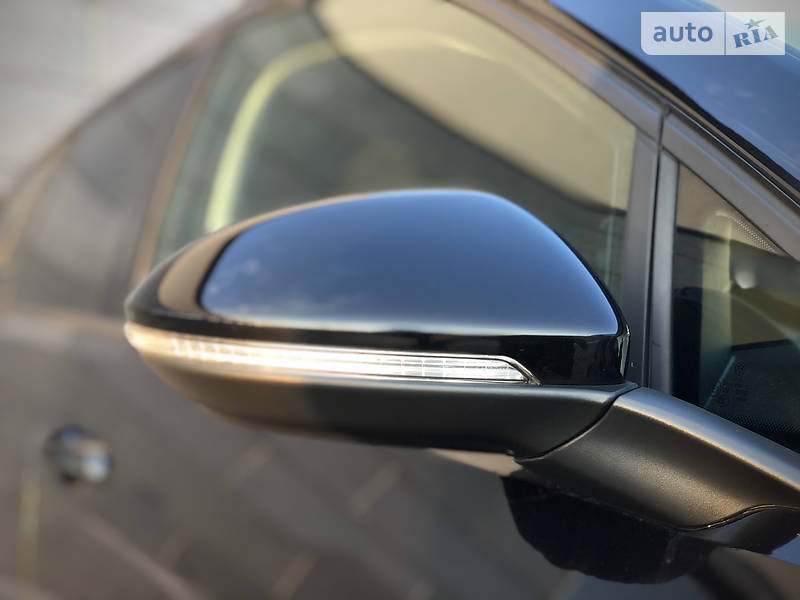 Універсал Volkswagen Golf 2014 в Хусті