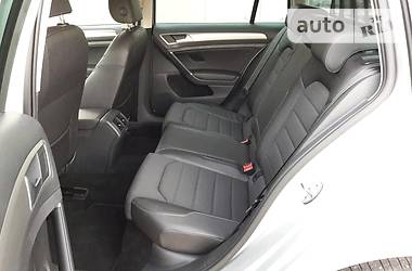 Універсал Volkswagen Golf 2014 в 