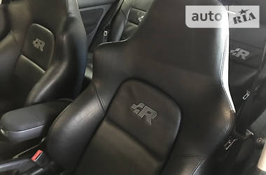 Хетчбек Volkswagen Golf 2002 в 