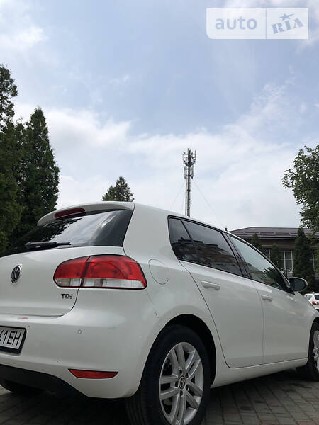 Хетчбек Volkswagen Golf 2010 в Івано-Франківську