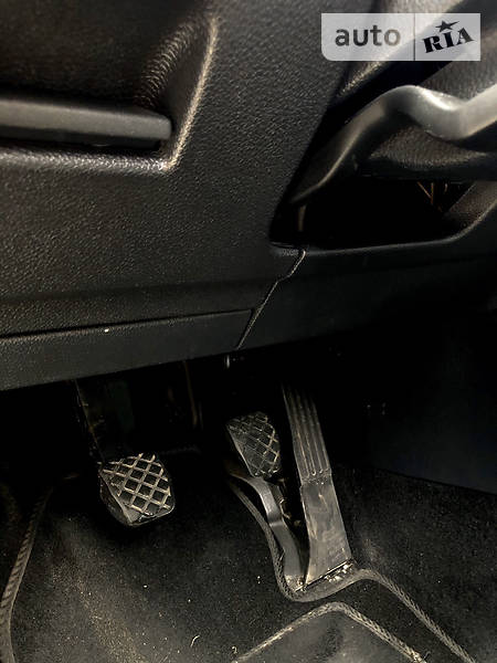 Хетчбек Volkswagen Golf 2010 в Івано-Франківську