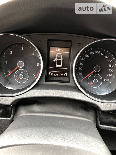 Хетчбек Volkswagen Golf 2010 в Івано-Франківську
