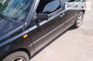 Хетчбек Volkswagen Golf 1993 в 