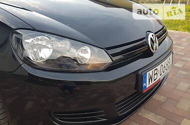 Універсал Volkswagen Golf 2010 в 