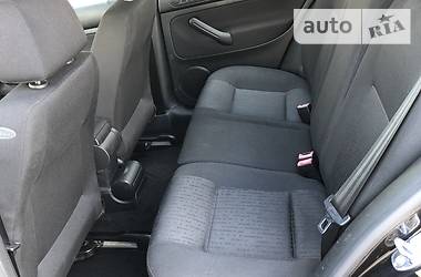Хетчбек Volkswagen Golf 2002 в 
