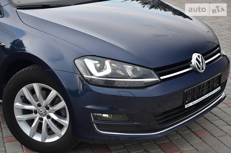 Універсал Volkswagen Golf 2015 в Луцьку