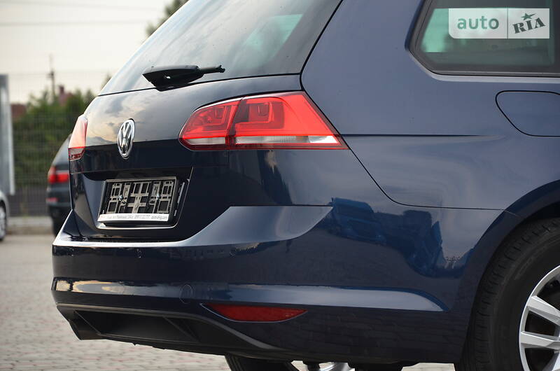 Універсал Volkswagen Golf 2015 в Луцьку