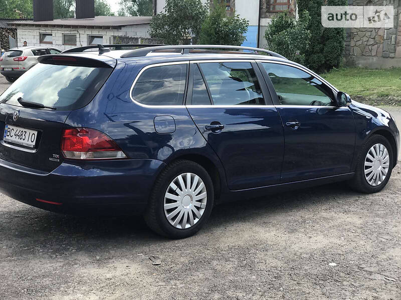 Универсал Volkswagen Golf 2012 в Шептицькому