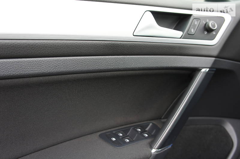Універсал Volkswagen Golf 2014 в Чорткові