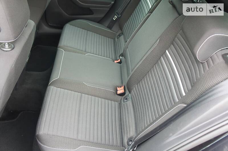 Універсал Volkswagen Golf 2014 в Чорткові