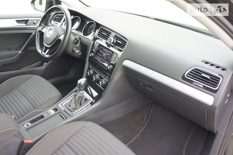 Універсал Volkswagen Golf 2014 в Чорткові