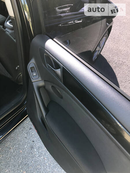 Хетчбек Volkswagen Golf 2012 в Запоріжжі