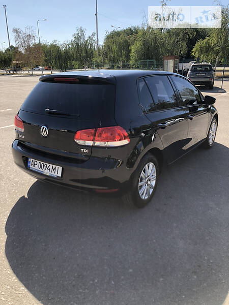 Хетчбек Volkswagen Golf 2012 в Запоріжжі