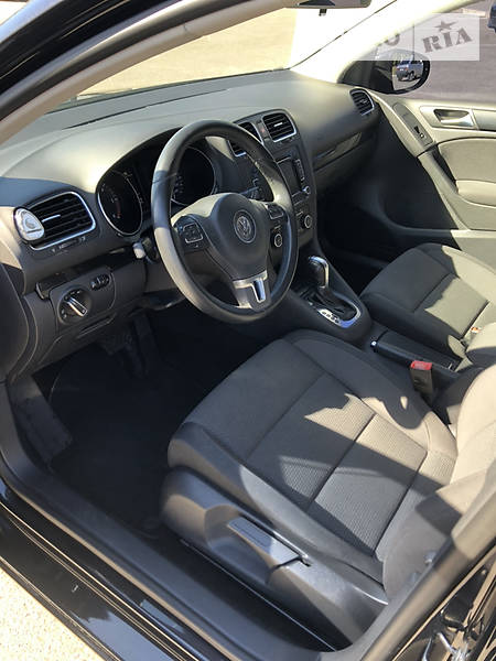 Хетчбек Volkswagen Golf 2012 в Запоріжжі