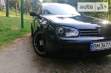 Хэтчбек Volkswagen Golf 2000 в Тростянце