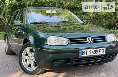 Універсал Volkswagen Golf 2000 в 